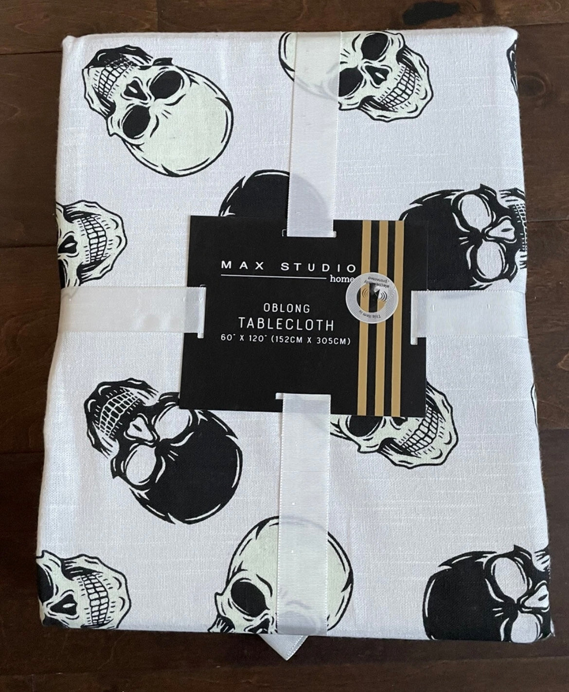 Max Studio  Tablecloth Halloween theme 60”x 120” Skull Spooky
