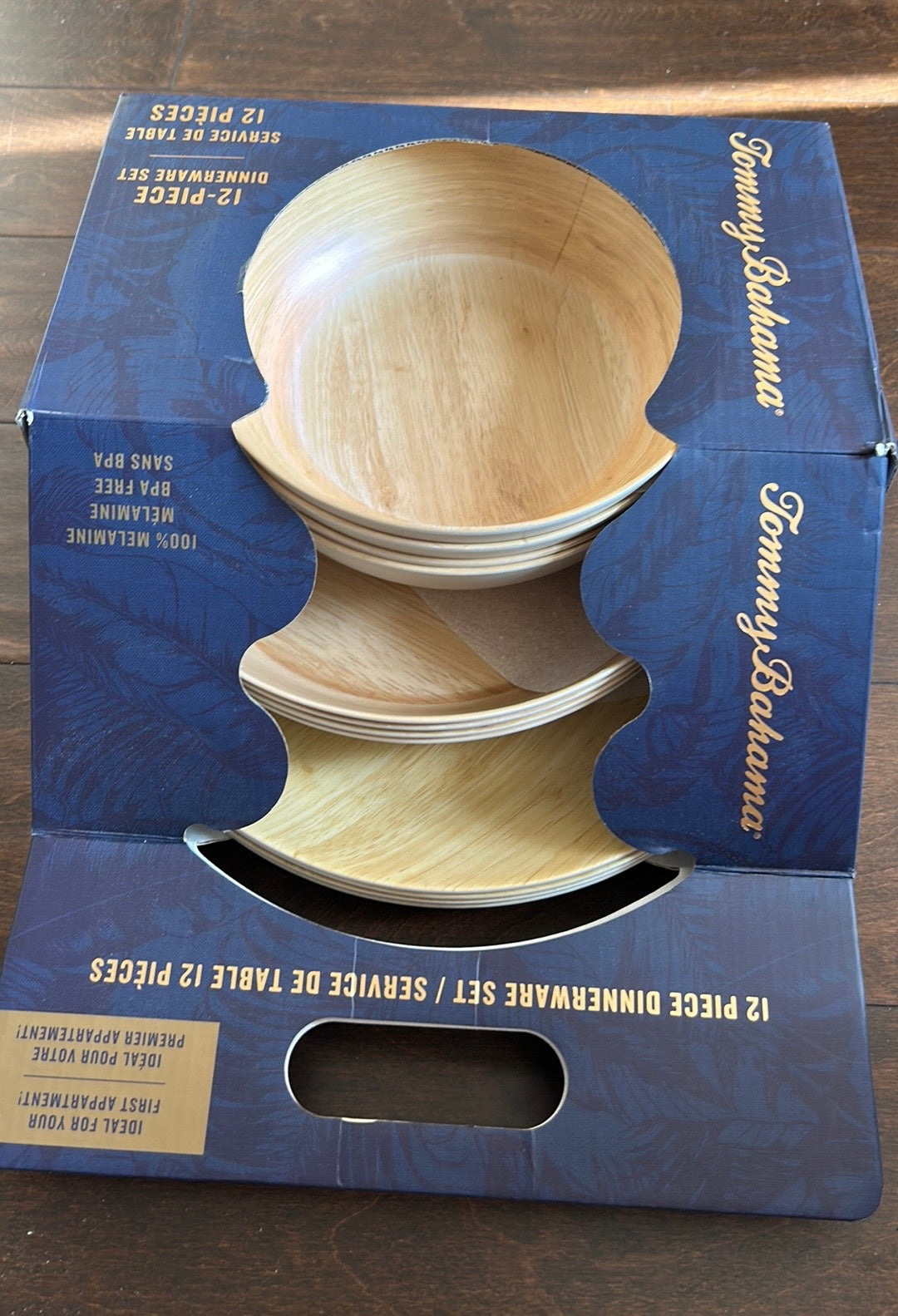 Tommy Bahama 12 Pc Set Melamine 4 Dinner Plates.4 Salad Plates 4 Bowls Wood Look