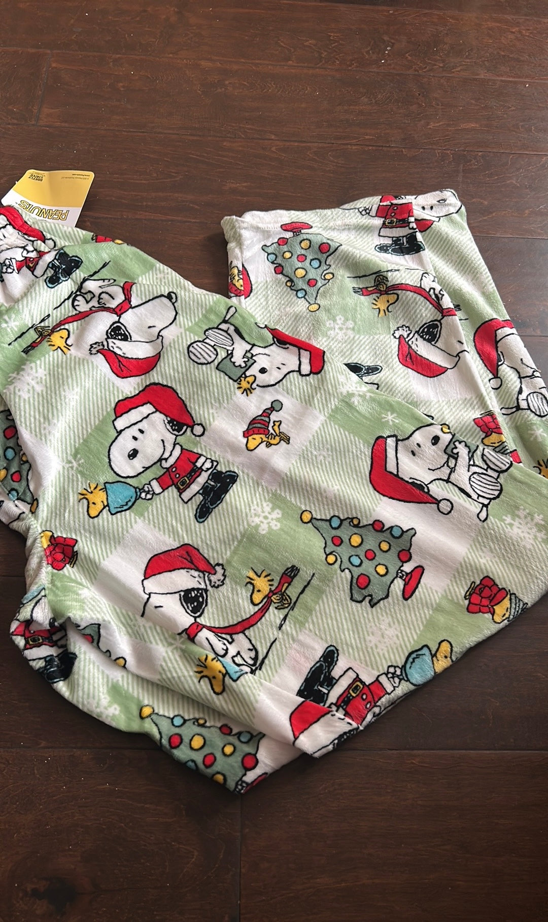 Peanuts Snoopy Mens Pajama Pants Plaid Snowflake Christmas