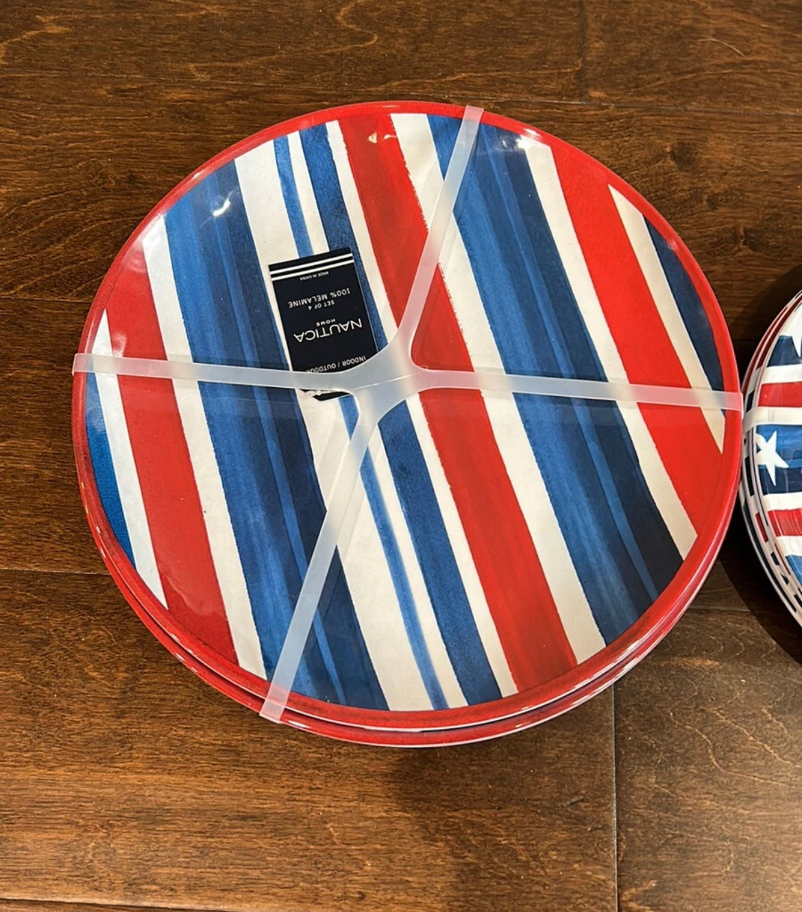 Nautica 8 pc set Americana Dinner salad Plates Red White Blue New