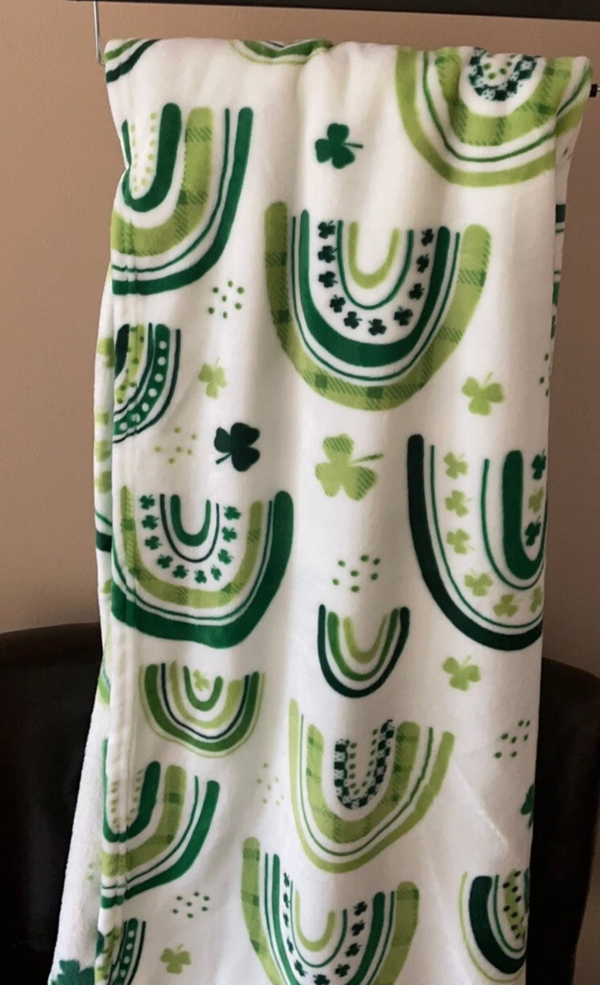Max Studio Thro Blanket 60”x70” Irish st Patrick’s Day Clover Plush Rainbow