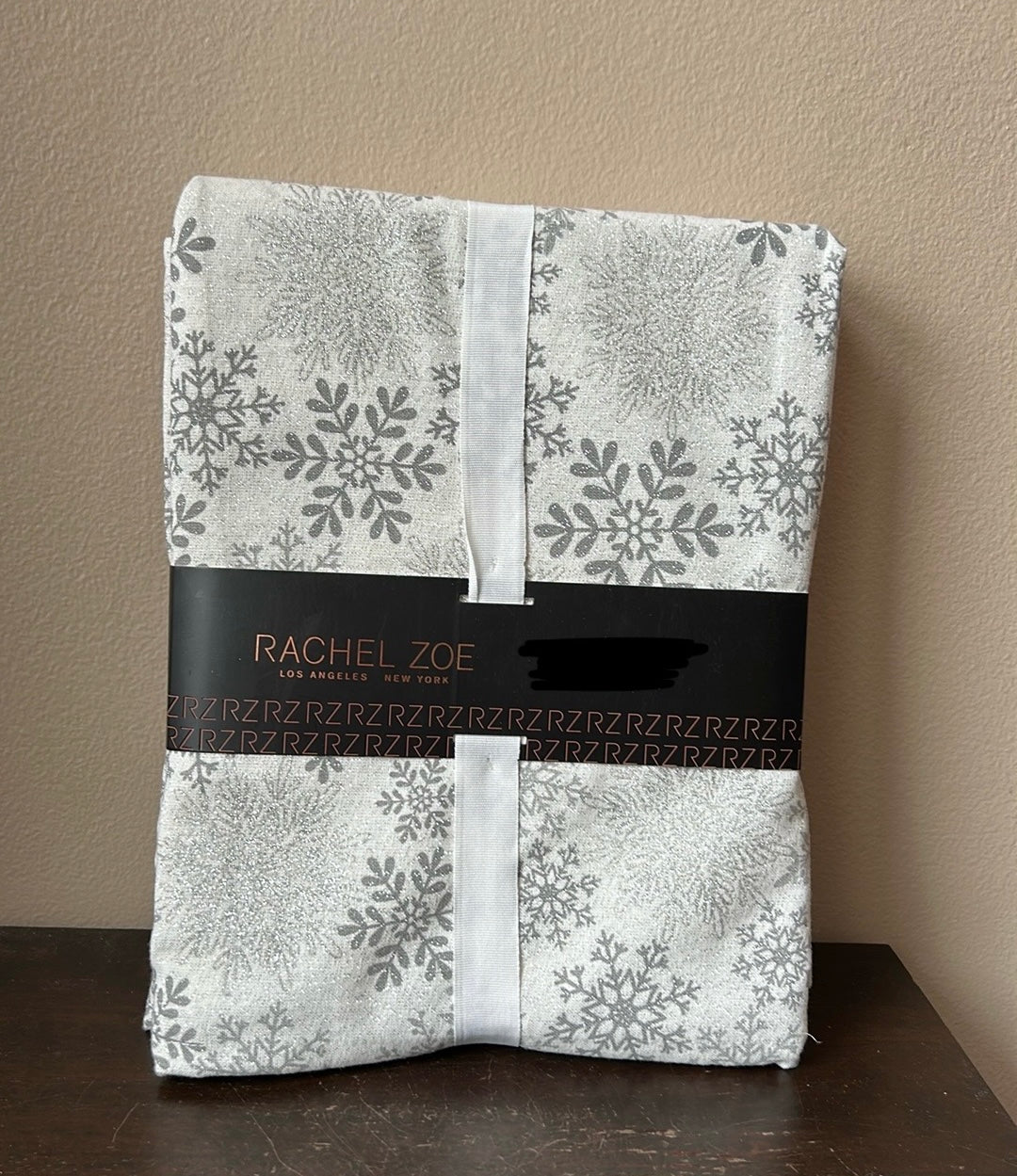 Rachel Zoe Tablecloth Christmas Oblong New 60”x84” Snowflakes Shimmery