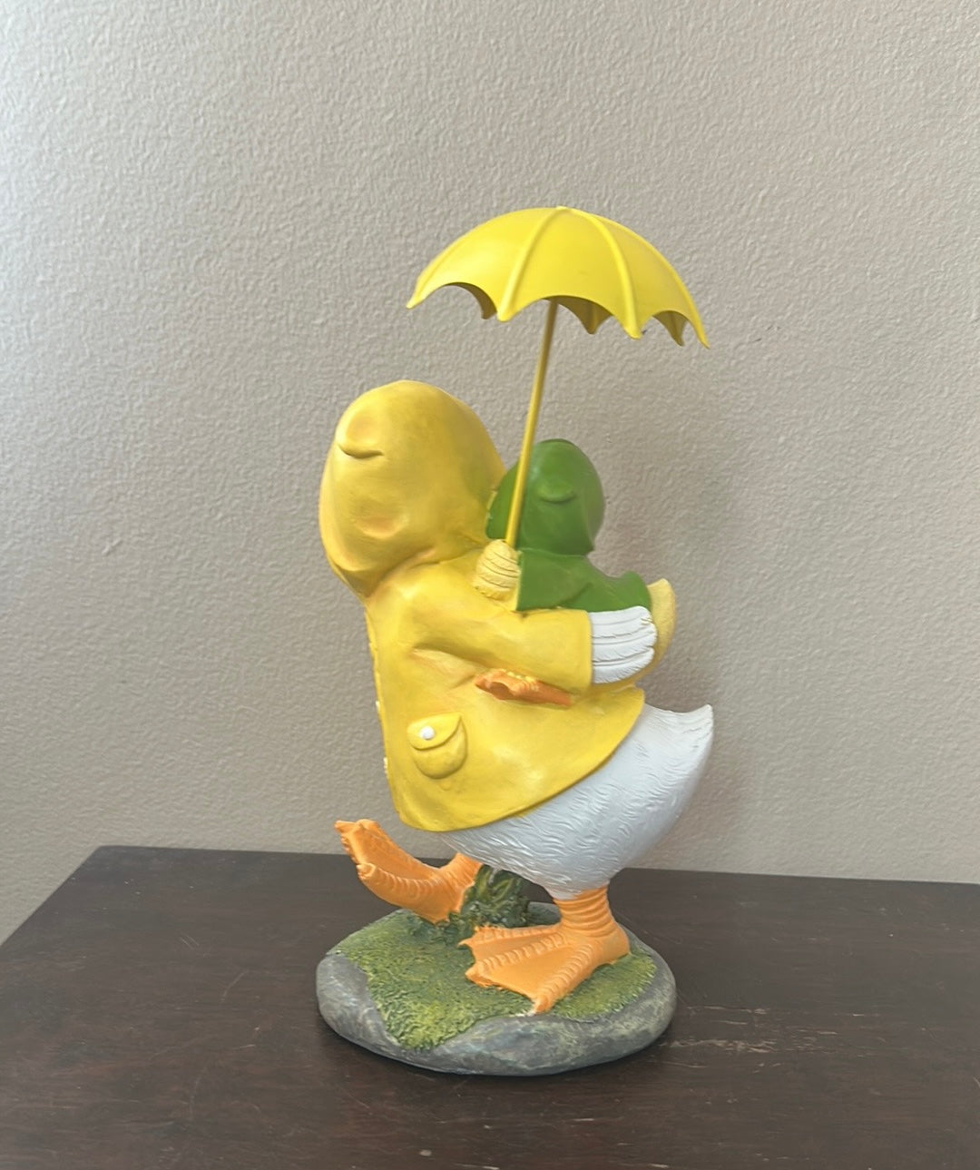 Cottontail Lane Mom Baby Easter Ducks Figurine With Umbrella Raincoats New