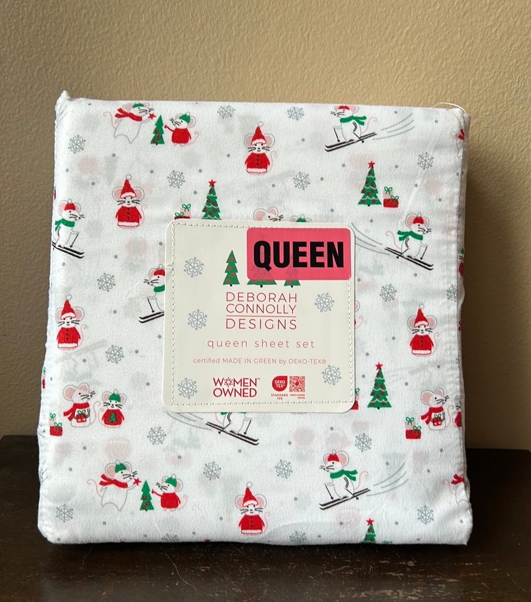 Deborah Connolly Sheet Set New Microber Mouse Sledding Christmas Trees