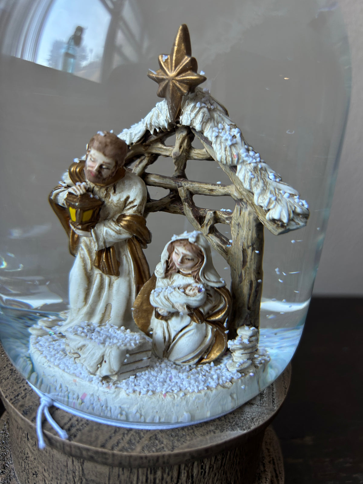 Love & Light Nativity Snowglobe New Baby Jesus Christmas Mother Mary Musical