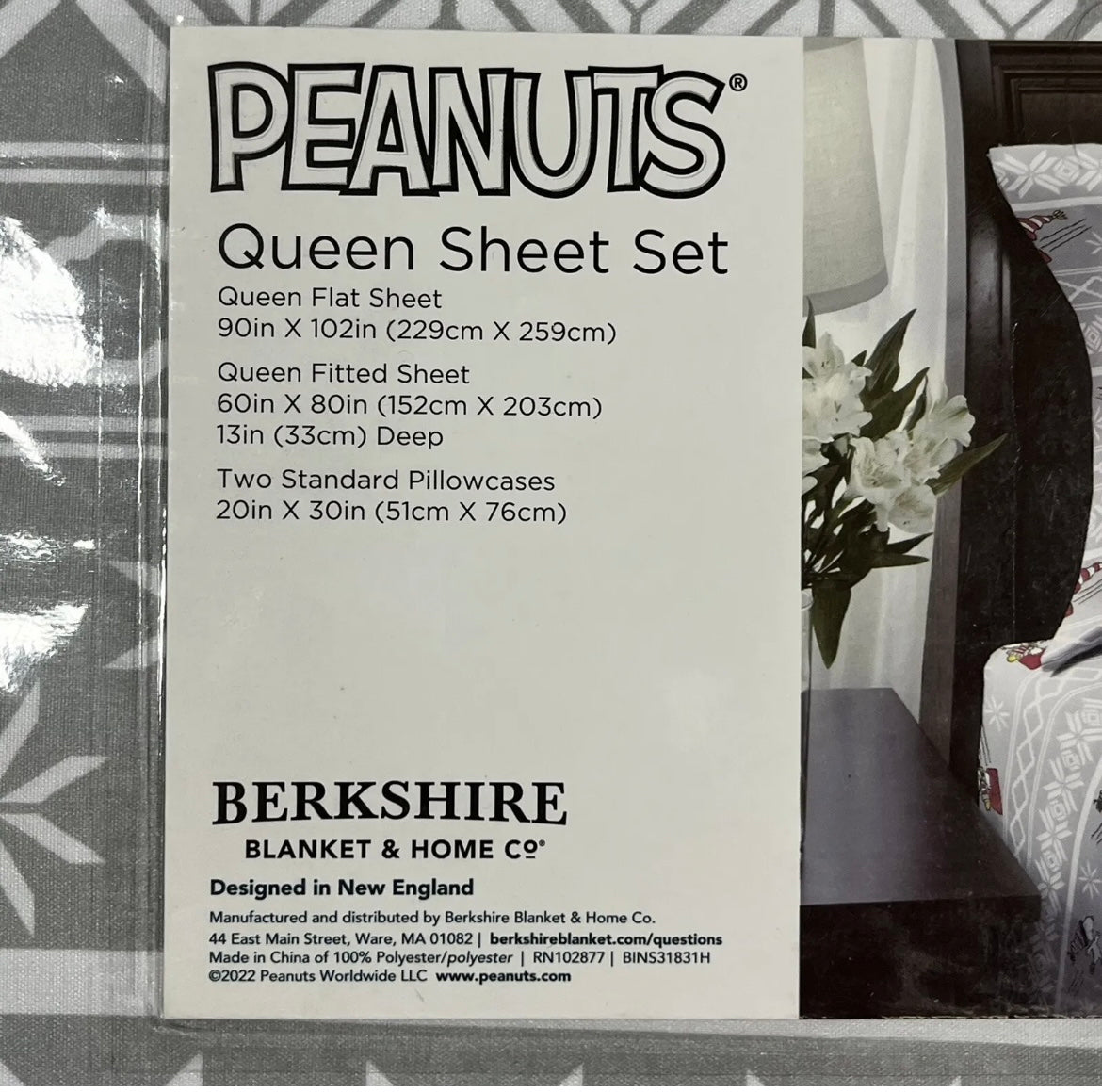 Berkshire Peanuts Christmas Size QUEEN SHEET SET Snoopy Ice Skating Sledding NEW