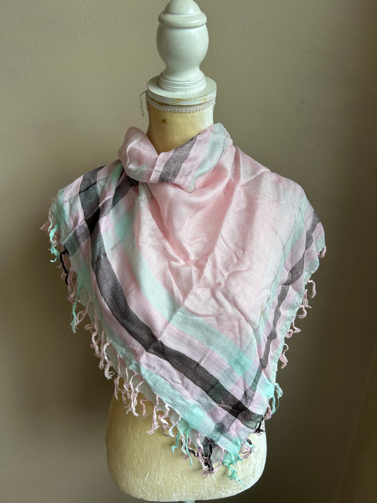 New Womens Scarf Multicolor Pink White Striped 5002-3102 Fringed