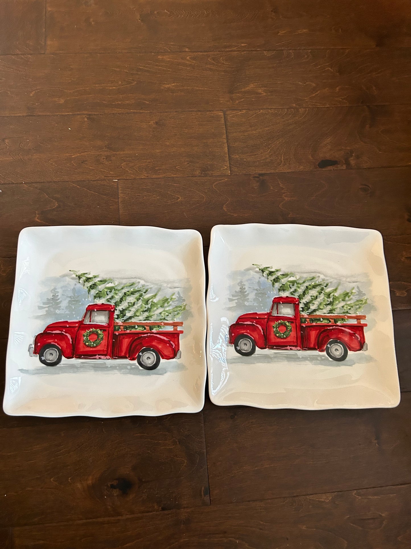 Maxcera 6 Dinner Plates Ceramic Square Scalloped Red Truck Christmas Tree New