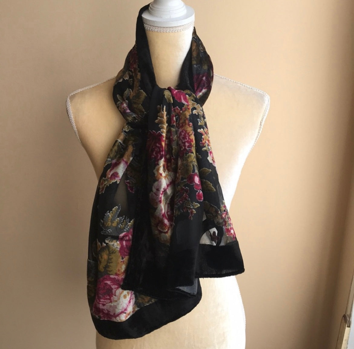 Forever 21 Womens New floral scarf burnt out velvet