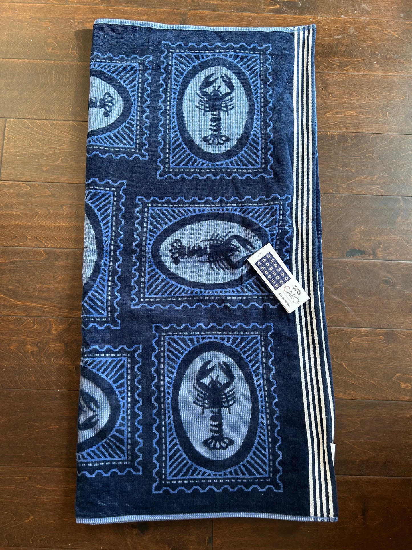 CARO Home Beach Towel Cotton Lobster print Blue 35”X70” New