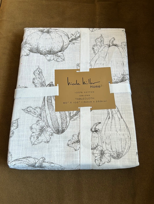 Nicole Miller Tablecloth 60”x102” New Fall Pumpkin Print Thanksgiving