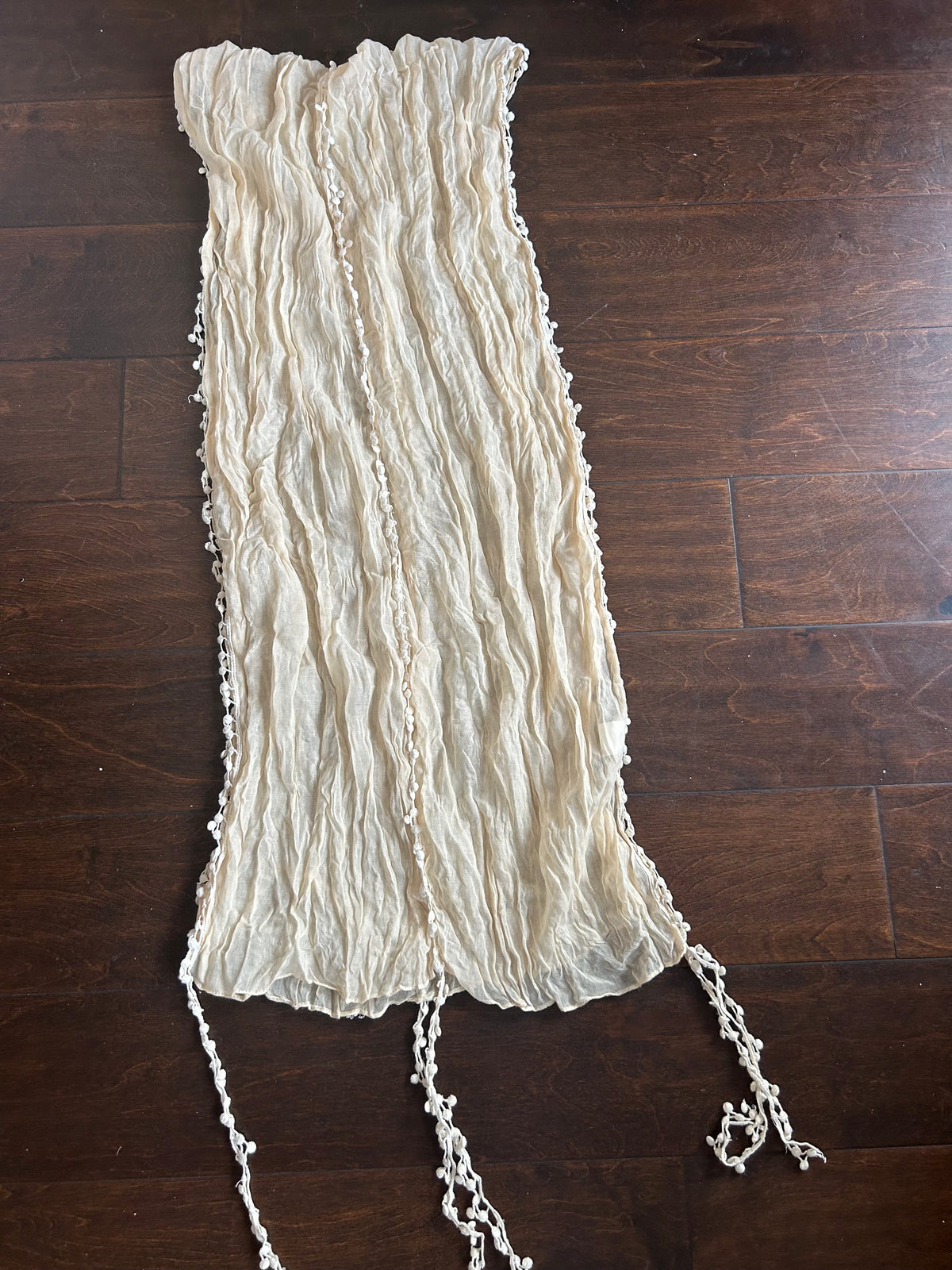 New Womens Ivory Cream Scarf With Lace Trims New 5001-3102