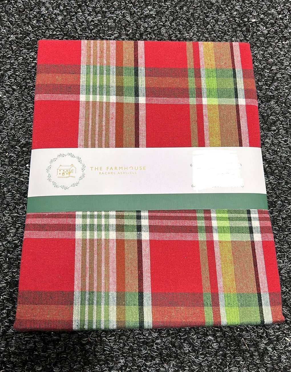 Farmhouse Rachel Ashwell Christmas Red Green Tablecloth Plaid Oblong