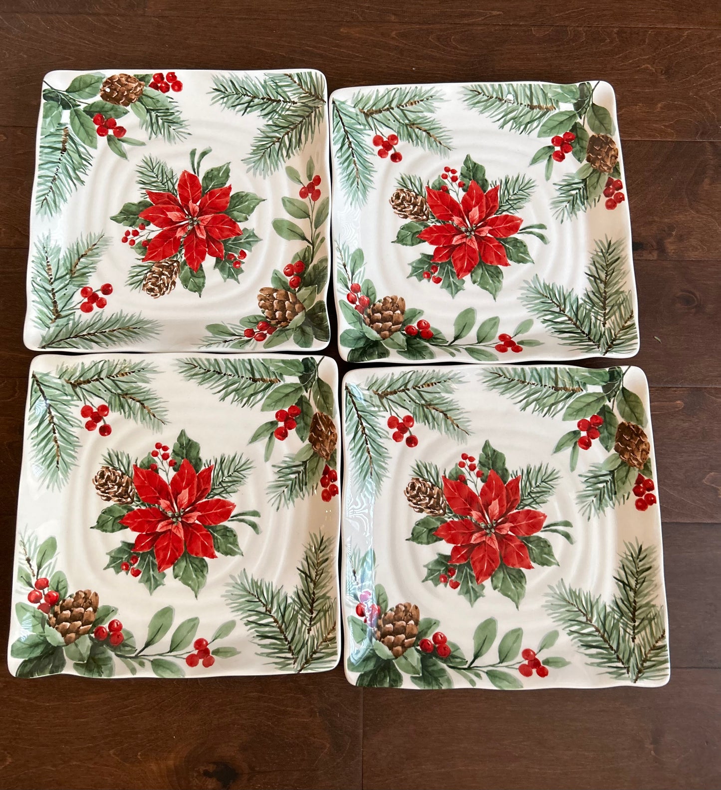 Maxcera 4 Dinner Plates Ceramic Square Scalloped Poinsettia Pine Christmas New