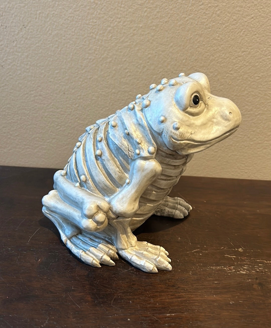 New Skeleton Frog Spooky Bones Halloween Home Decor Beige