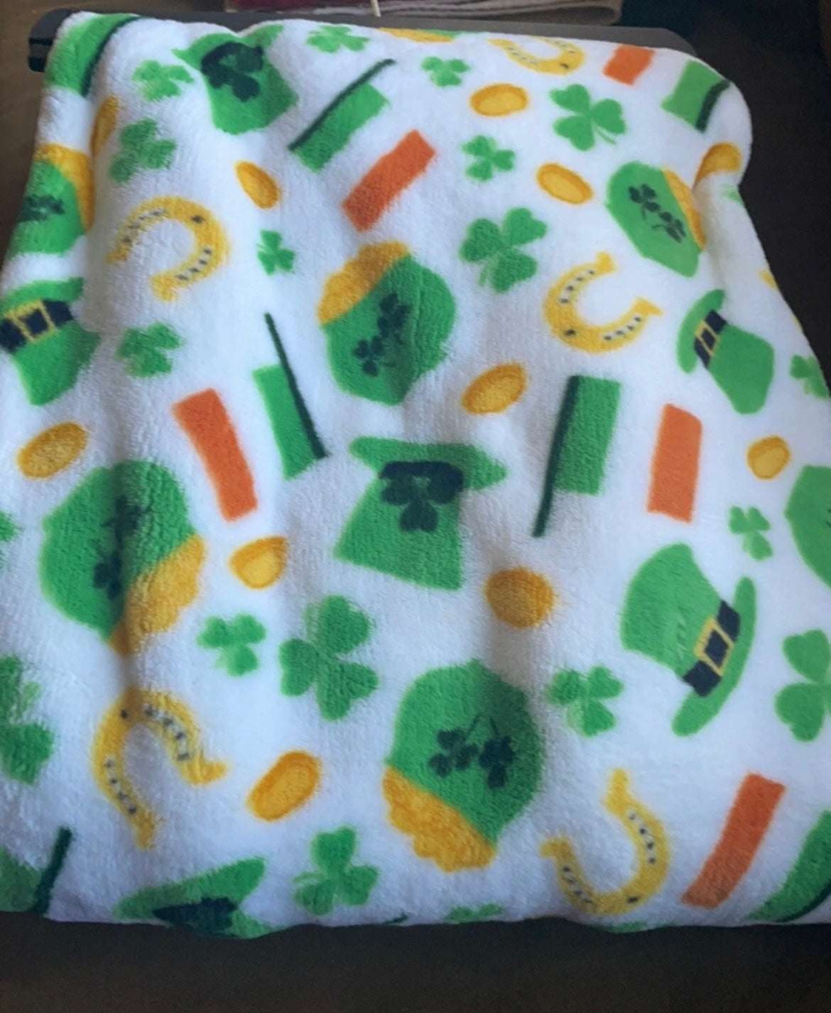 Marlo Lorenz Thro Blanket 50”x70” Irish st Patrick’s Day Clover Plush Horseshoe