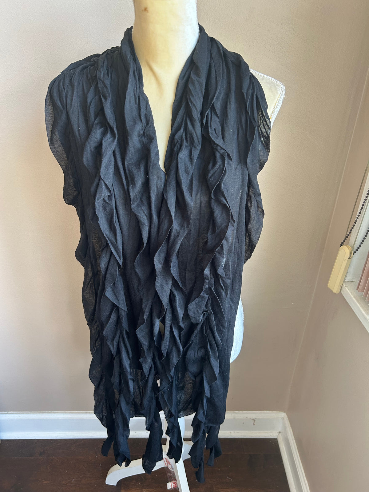 New Womens  Black Scarf With Ruffle Trims New 5001-3102