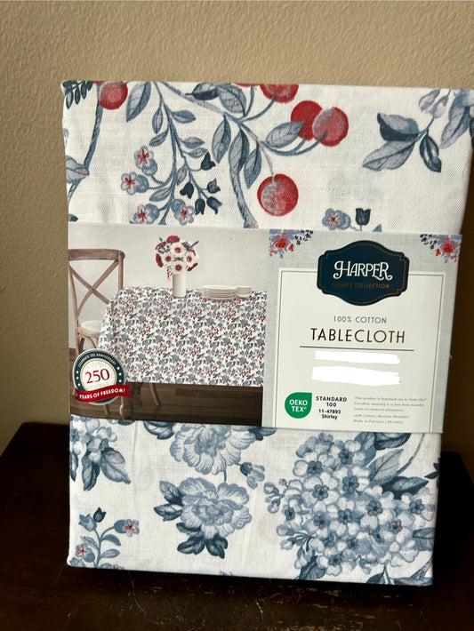 Harper Americana New Tablecloth Oblong Red White Blue July 4th Floral