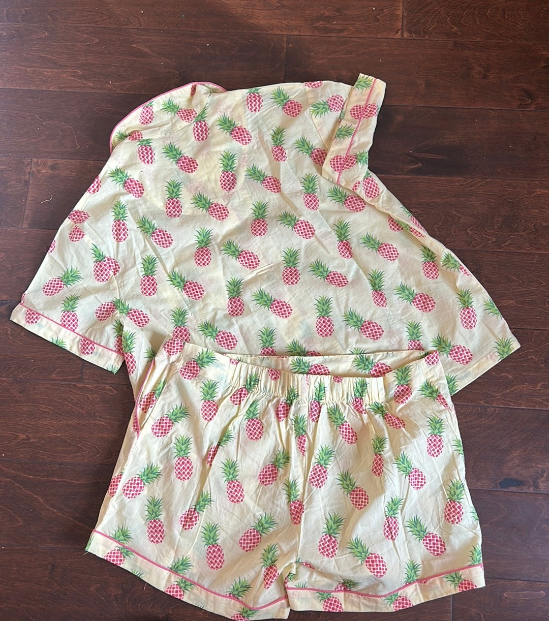 Crafted By Mahogany Women’s 2 Pc Pajama Set New Pineapple Print Cotton
