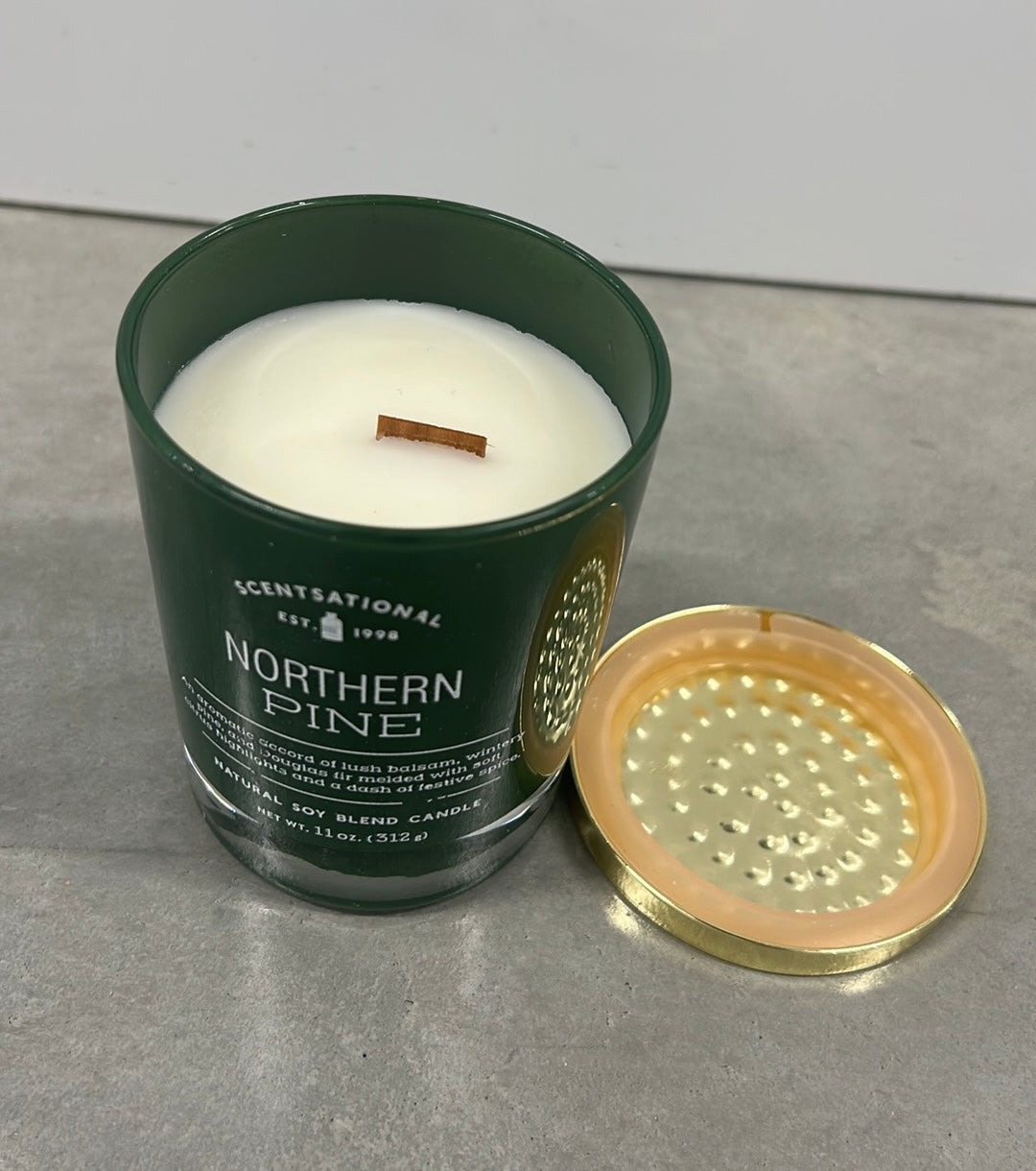 Scentsational Christmas Northern Pine Candle 11 Oz  Soy Wax New Wood Wick