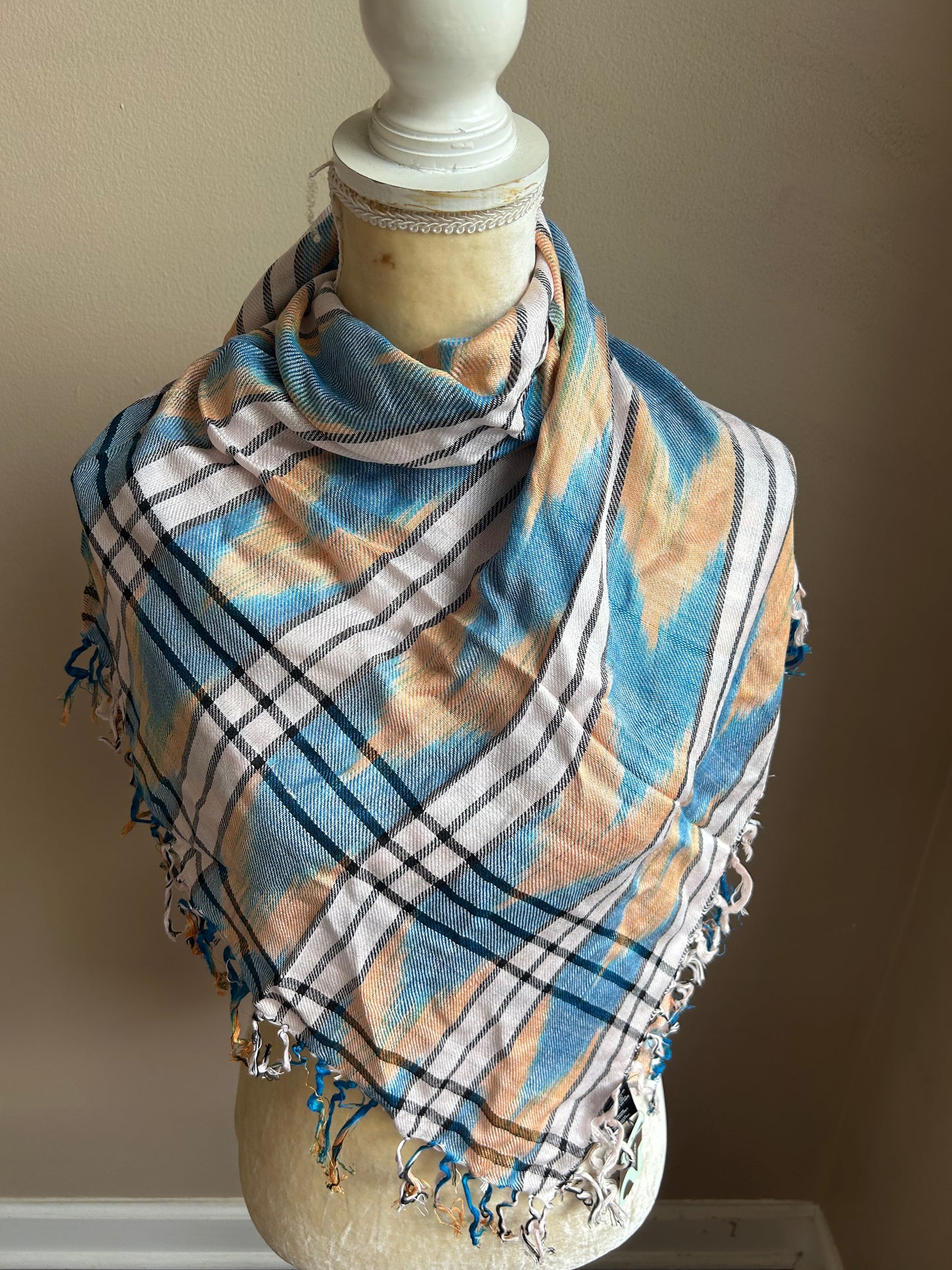 New Womens Scarf Square Printed Multicolor Fringed Aztec 5000-3102