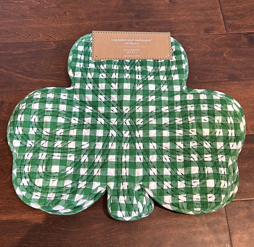 St Patricks Day 4 Placemats Green White Clover Shape Quilted Shamrock New