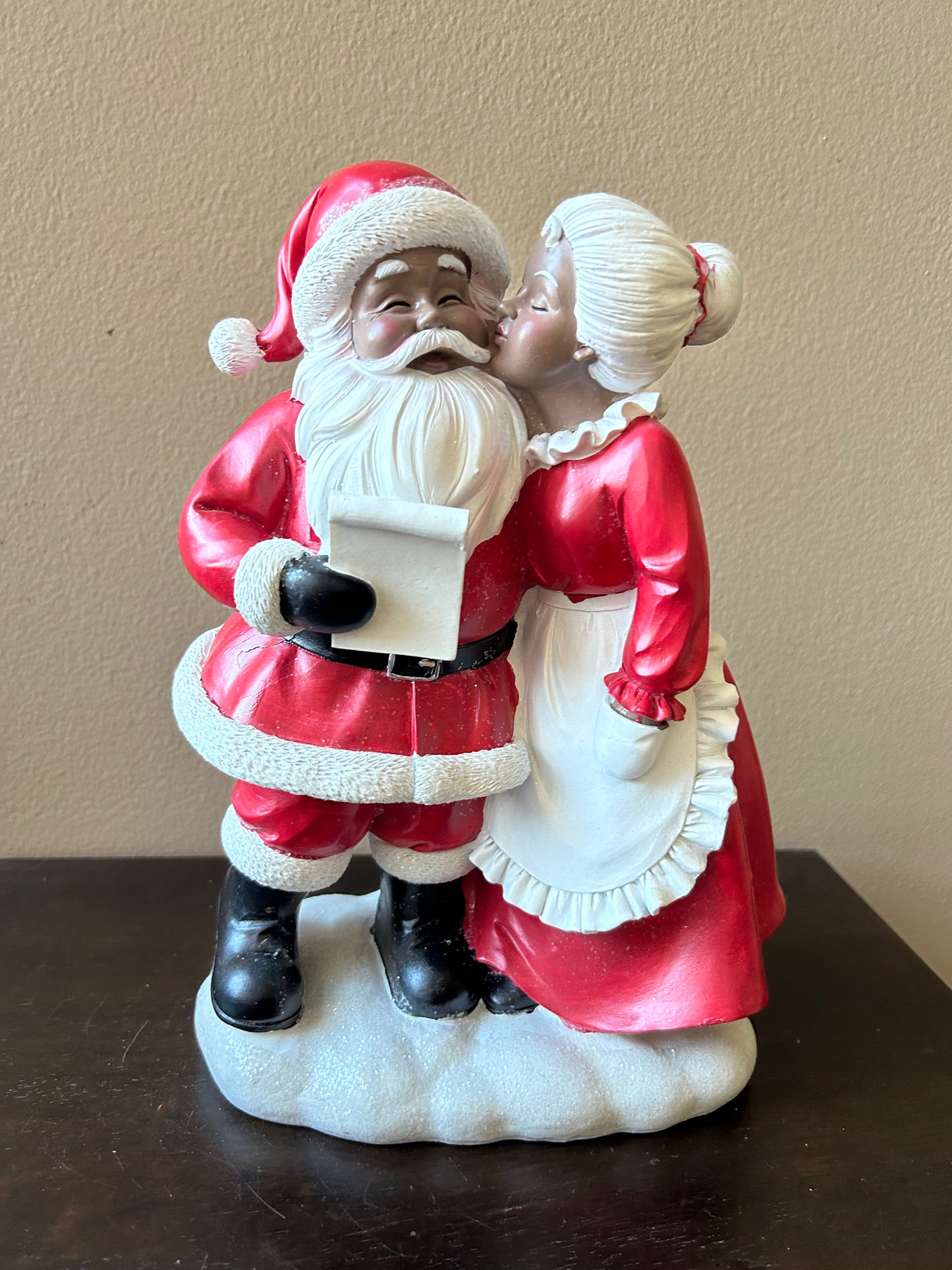 Cute Mr & Mrs Santa Claus Kissing African American Tabletop New