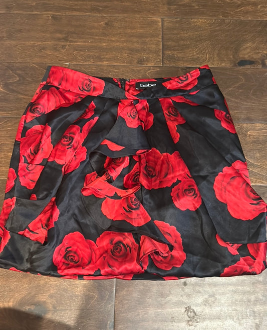 Bebe Womens Mini Skirt Silk Sz 0 Black Red Roses ST26 New