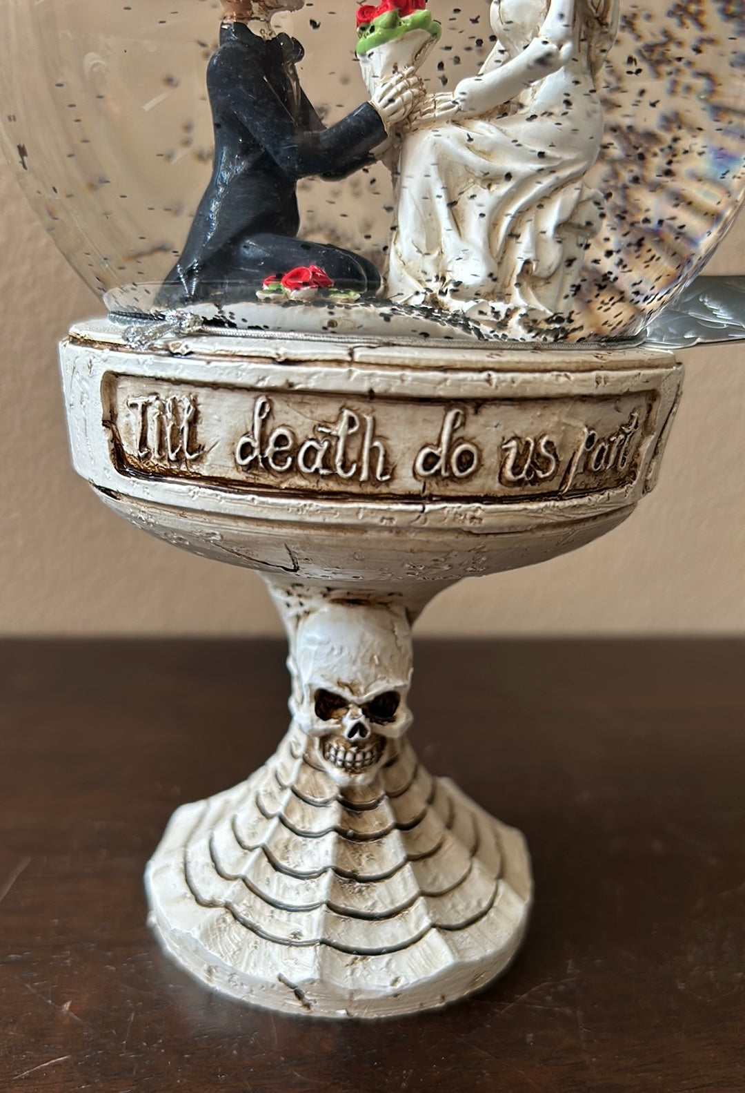 Bella Lux Halloween Skeleton Couple Getting Married Water Globe