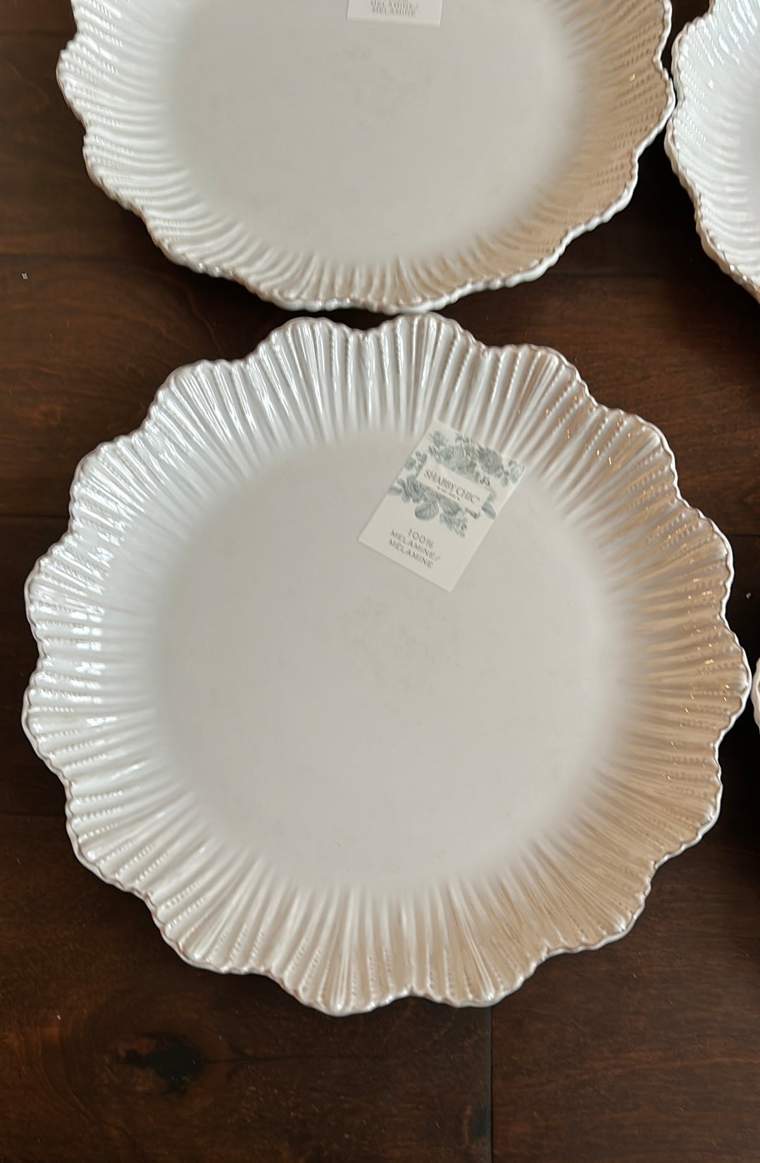 NEW Shabby Chic 100% MELAMINE DINNER PLATES slightly distressed Flower scallop