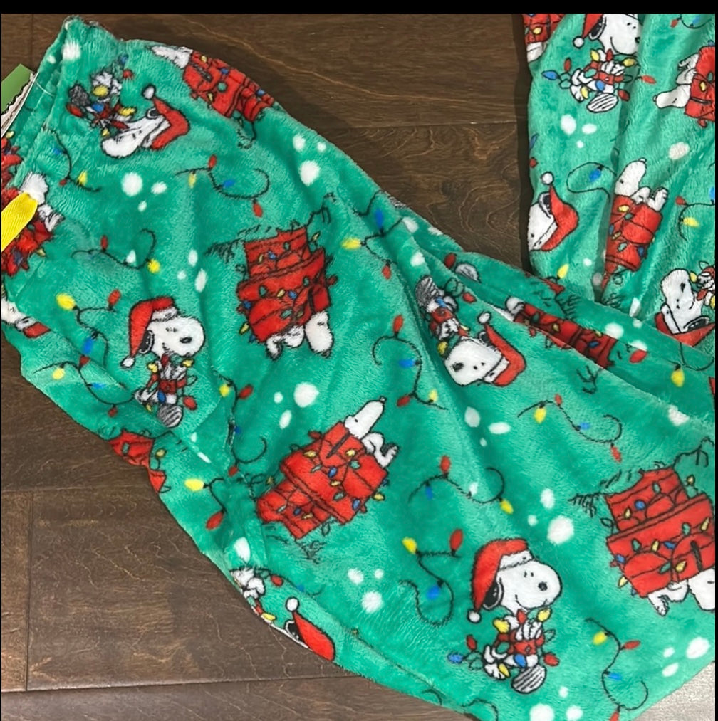 Snoopy Men’s Pajama Pants Christmas Lights New Green