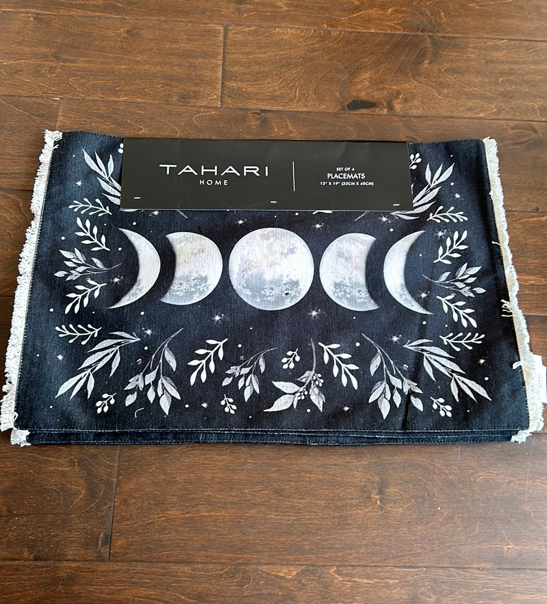 Tahari Home Set Of 4 Placemats Full Moon Black Night Sky Halloween