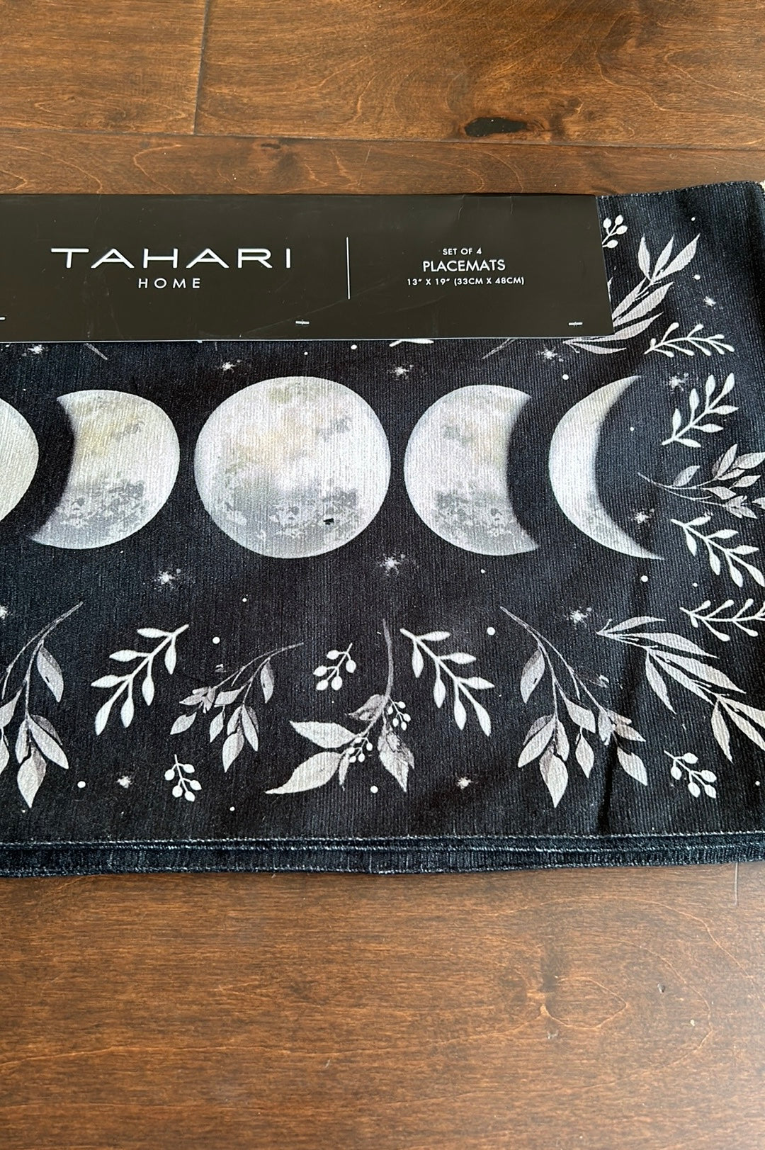 Tahari Home Set Of 4 Placemats Full Moon Black Night Sky Halloween