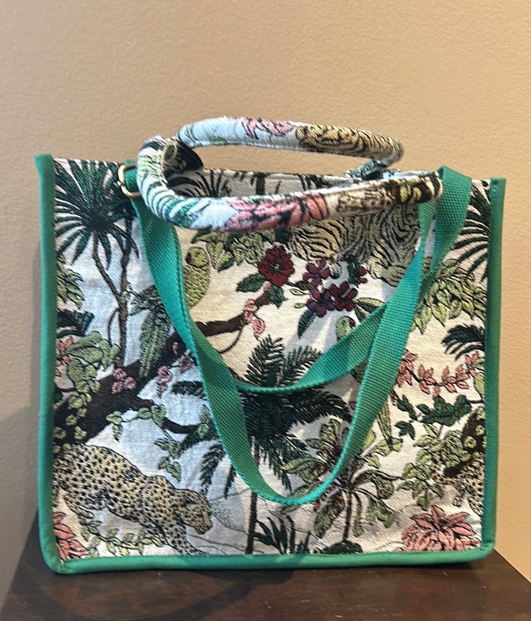 America & Beyond AFRICAN SAFARI EMBELLISHED TOTE Animals Jungle New