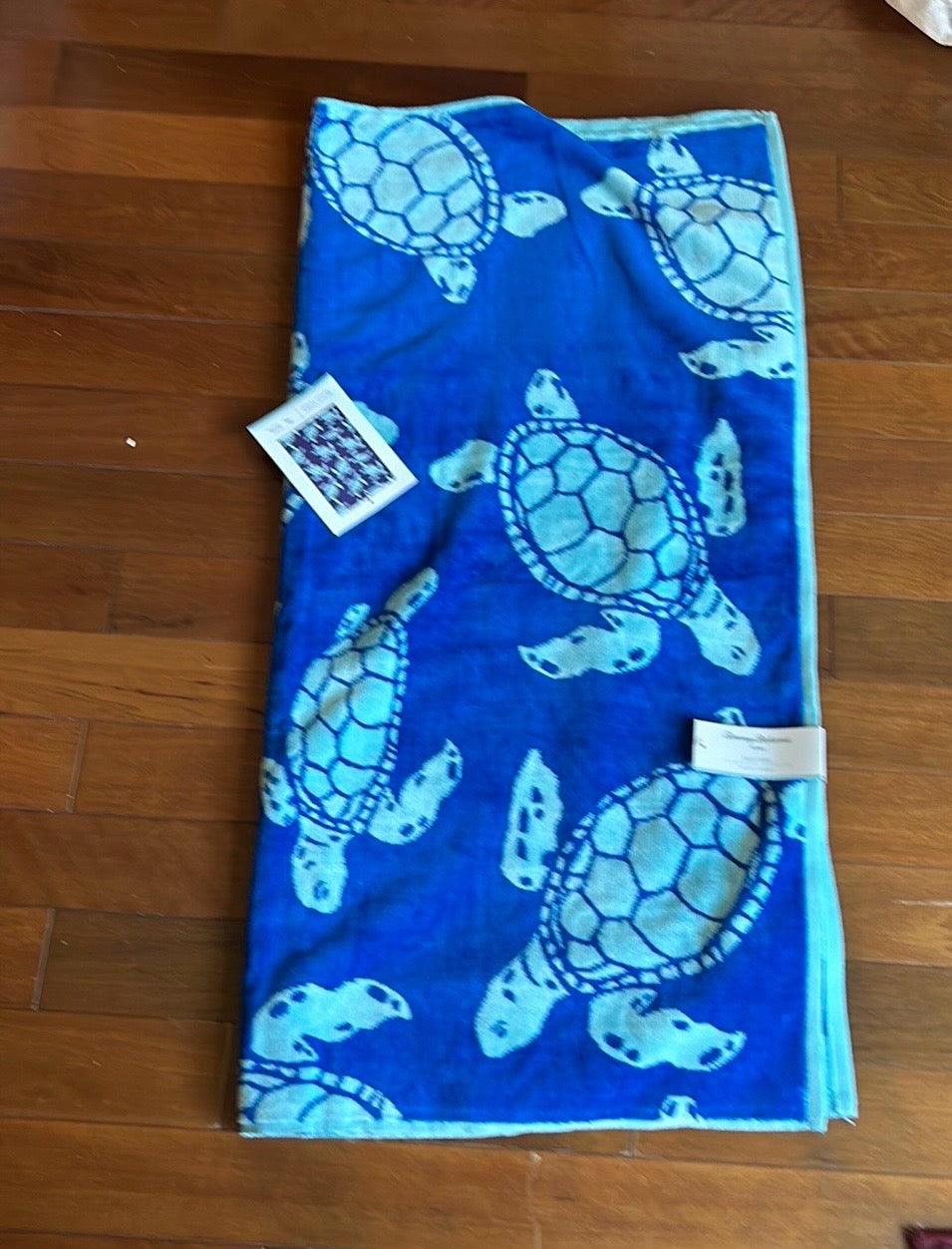 Tommy Bahama Beach Pool Towel Blue Sea Turtles Cotton Blend NWT 36”x68”