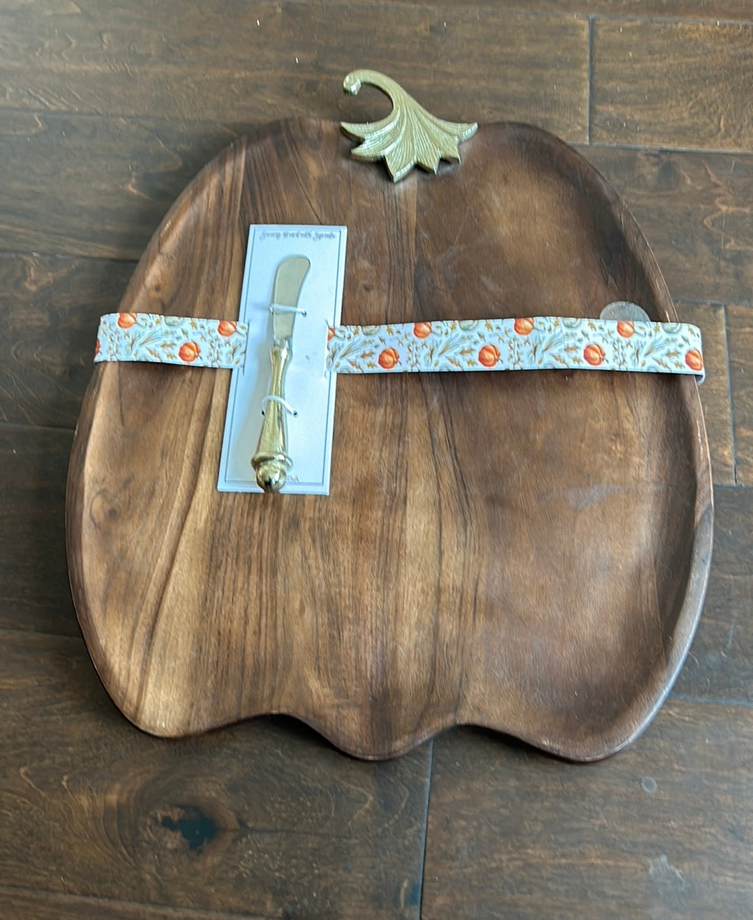 New Pumpkin Shaped Wood Cheese Board With Knife Fall Serverware Platter 17”x14”