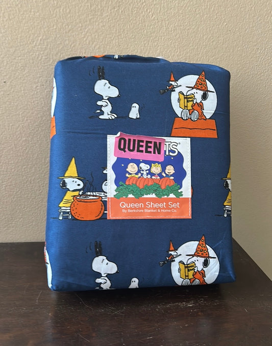 New Peanuts Snoopy Spooky  Halloween Queen  Sheet Set Pumpkin Navy Blue