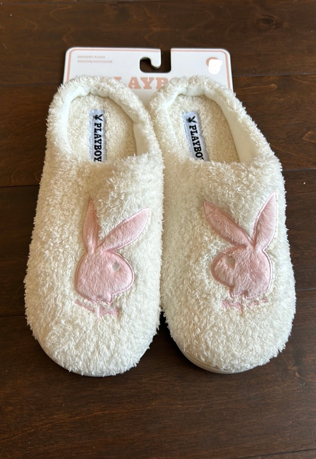 PLAYBOY Memory Foam Indoor Outdoor Ivory  Slip On Slippers Sz L (8-9) NEW