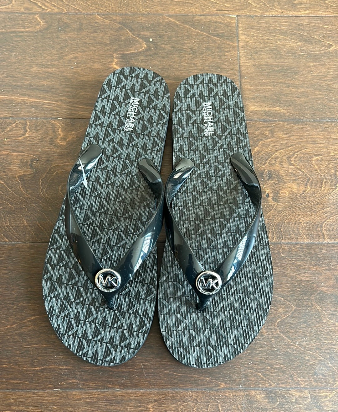 Michael Kors Womens Flip flops Sz 10 Black Gray MK Logo