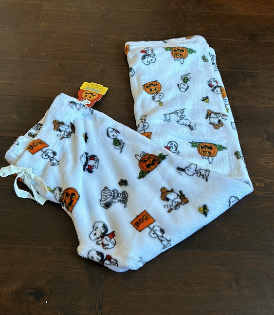 Peanuts womens Halloween Snoopy Mummy Pumpkin Print Plush Pajama Pants New