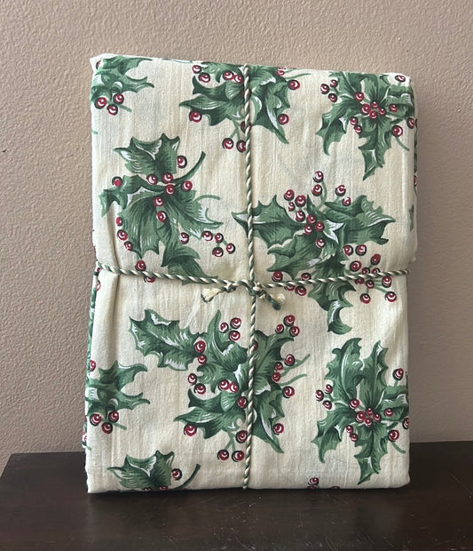 April Cornell Linen Tablecloth Cotton Size 60"x 102” Holly Berry
