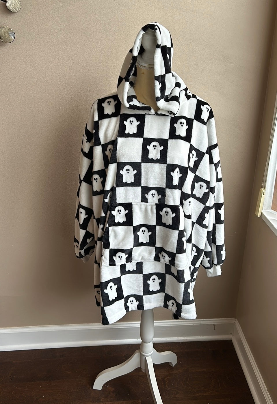 Halloween Ghost Plush Hoodie Throwzy by Marlo Lorenz Snuggie One Size  Checkered