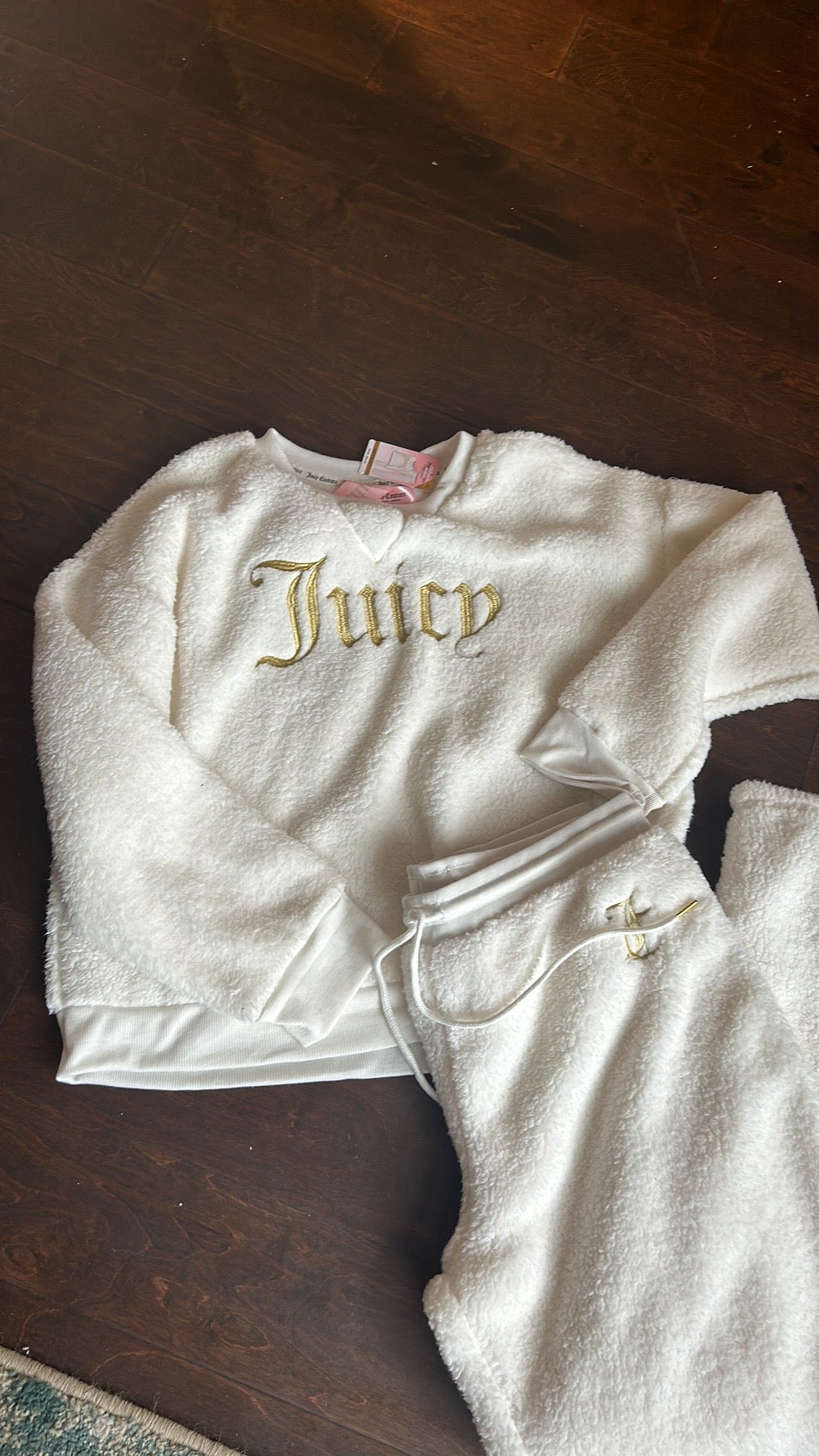 Juicy Couture Pajama Set Womens Sz XL Ivory Gold Logo New Fuzzy