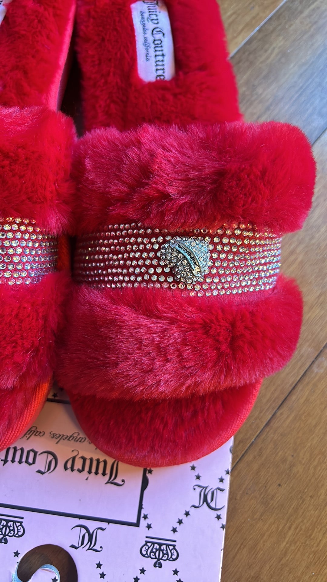 Juicy Couture Womens Red Faux Fur Slippers New Christmas Gift