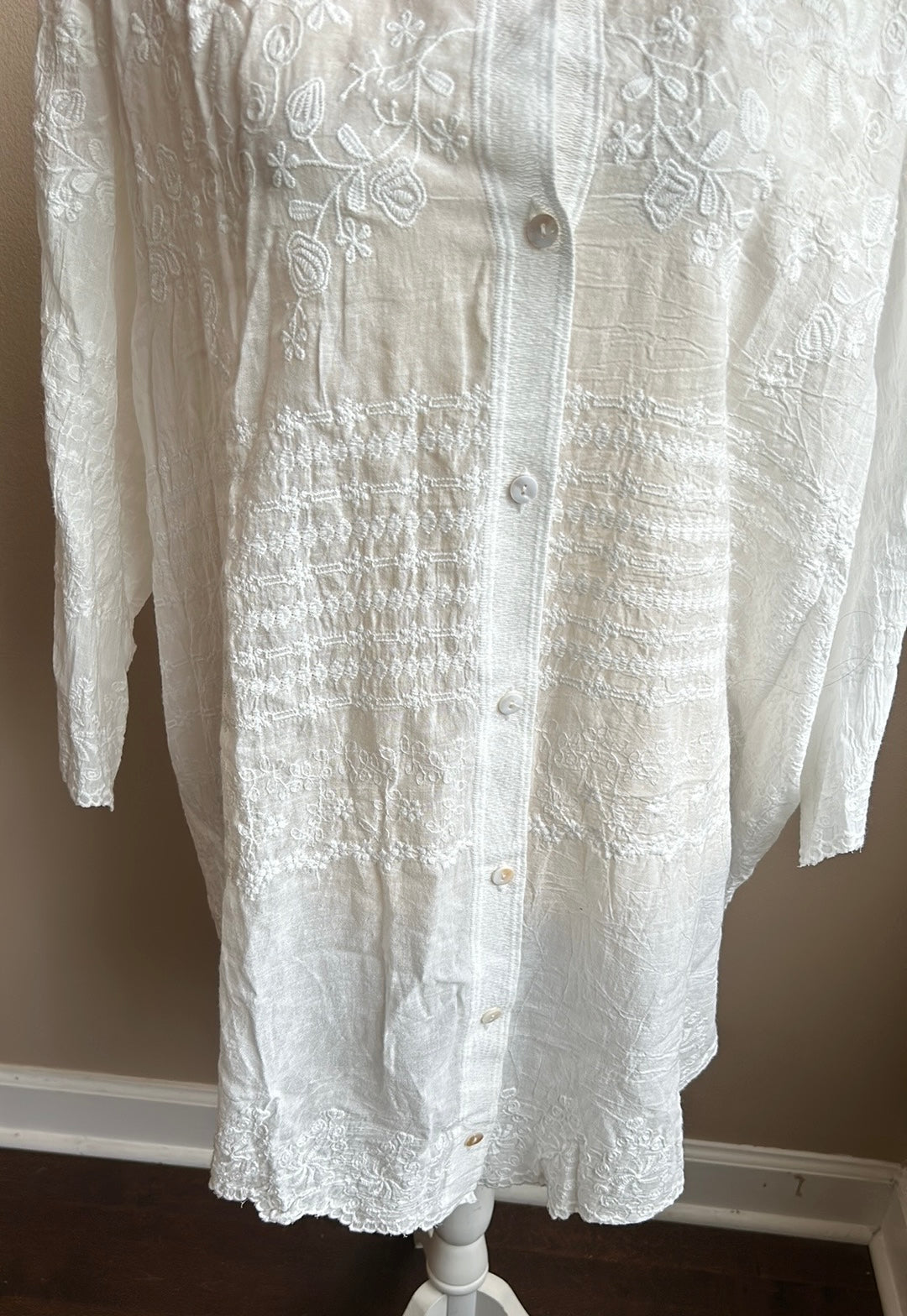 Solitaire Womens Plus Sz 2X Off White Blouse Shirt Embroidered New