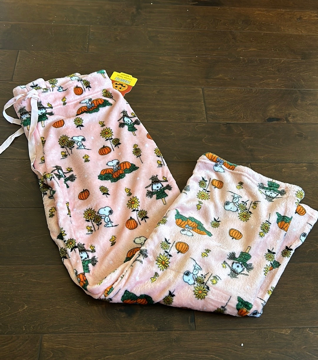 Peanuts womens Halloween Snoopy Mummy Pumpkin Print Plush Pajama Pants New