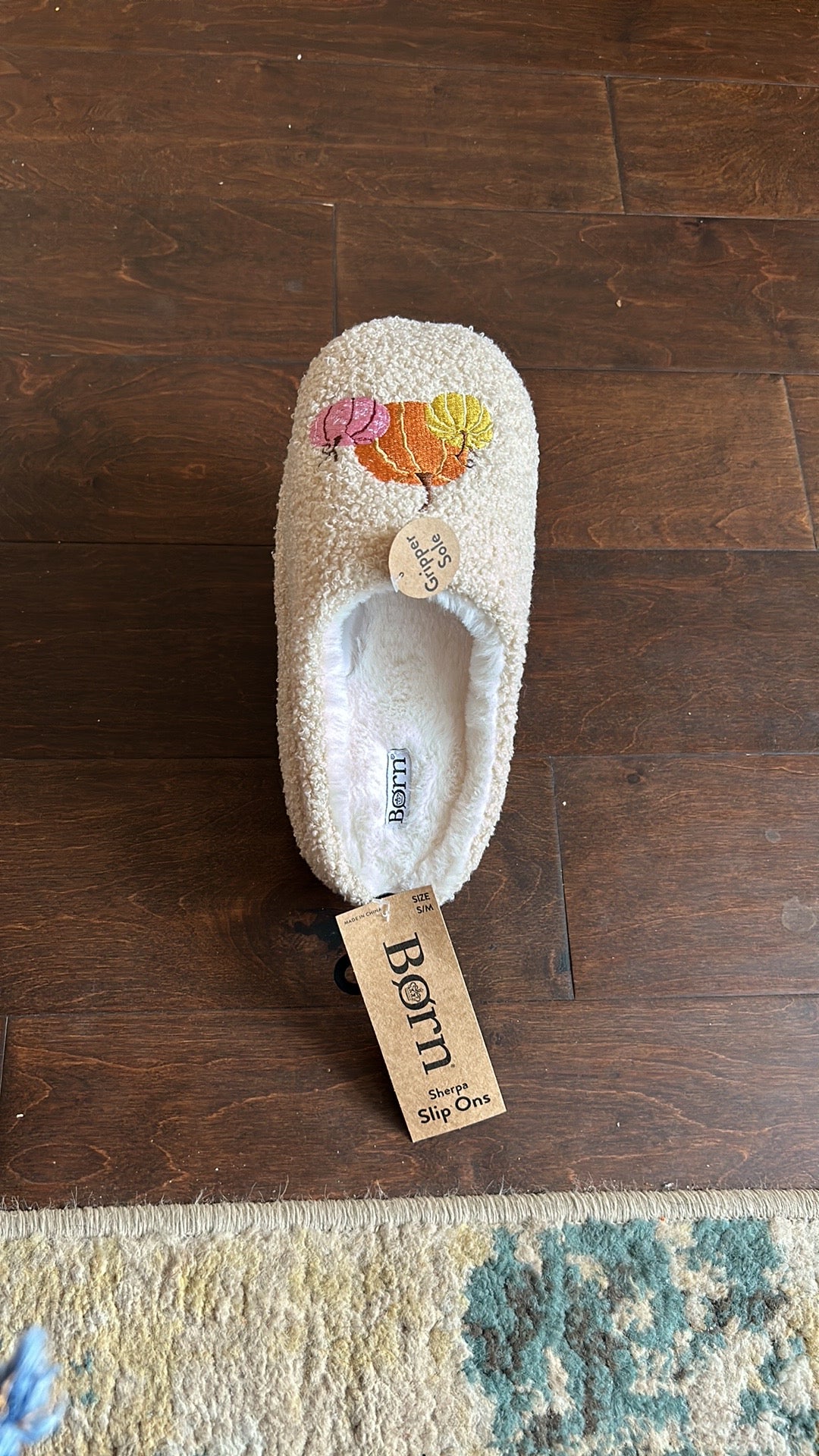 Born Womens Slippers Faux Sherpa Fur Sz M/L Slip On Fall Pumpkin
