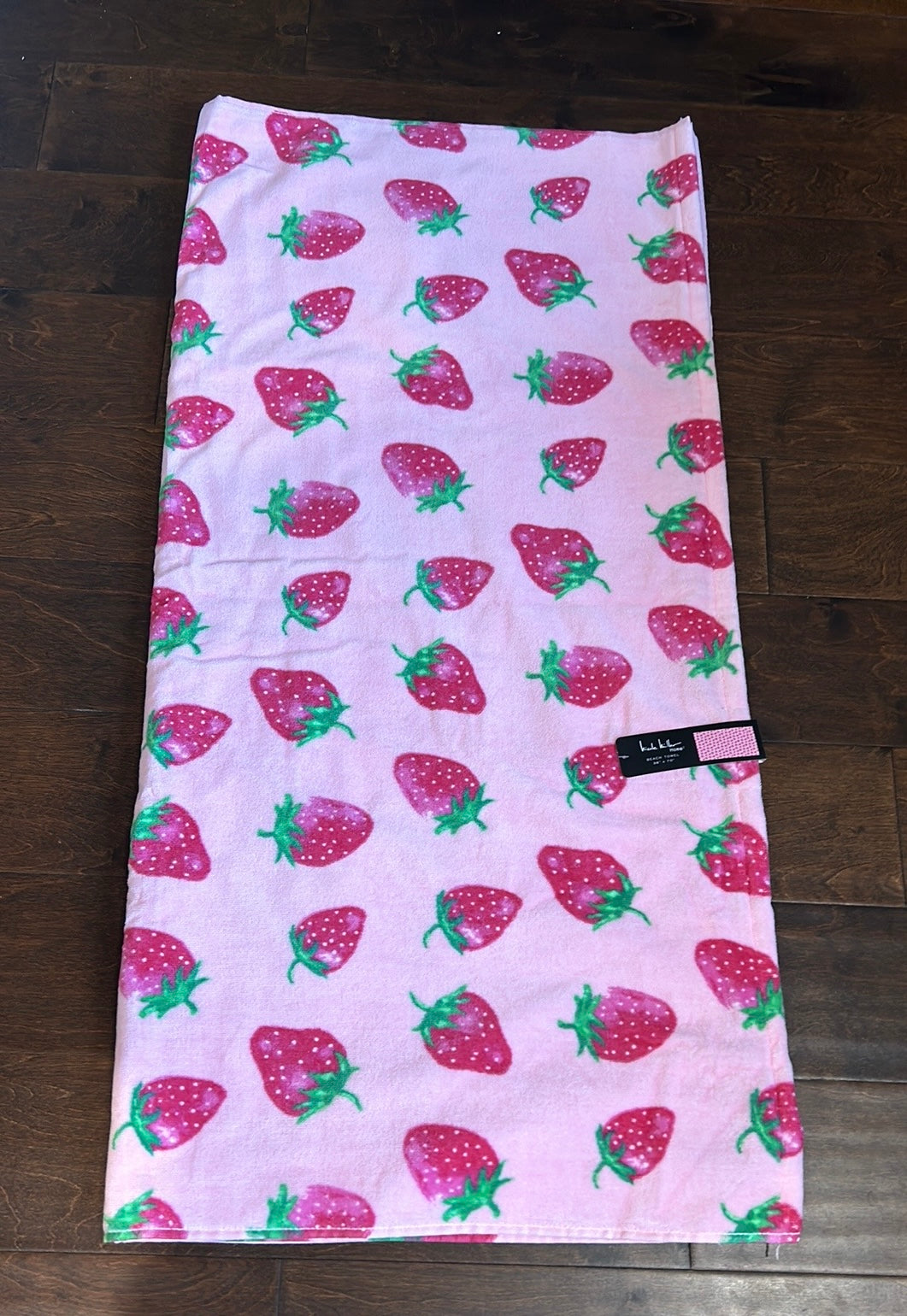 Nicole Miller Strawberry Print Towel 36”x70” Cotton New