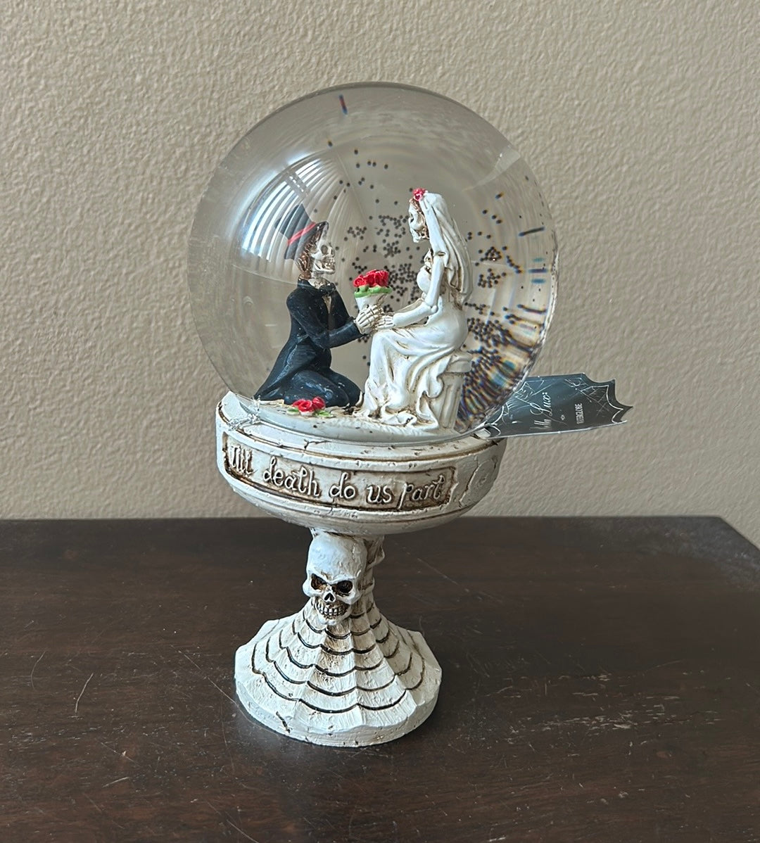 Bella Lux Halloween Skeleton Couple Getting Married Water Globe