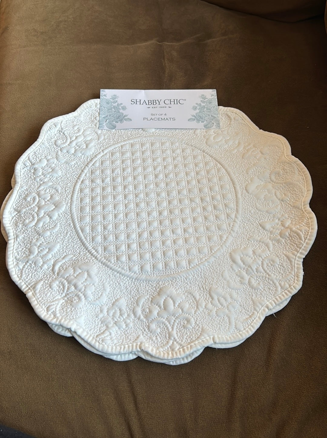 Shabby Chic Set Of 4 Quilted Placemats New Scalloped Off White